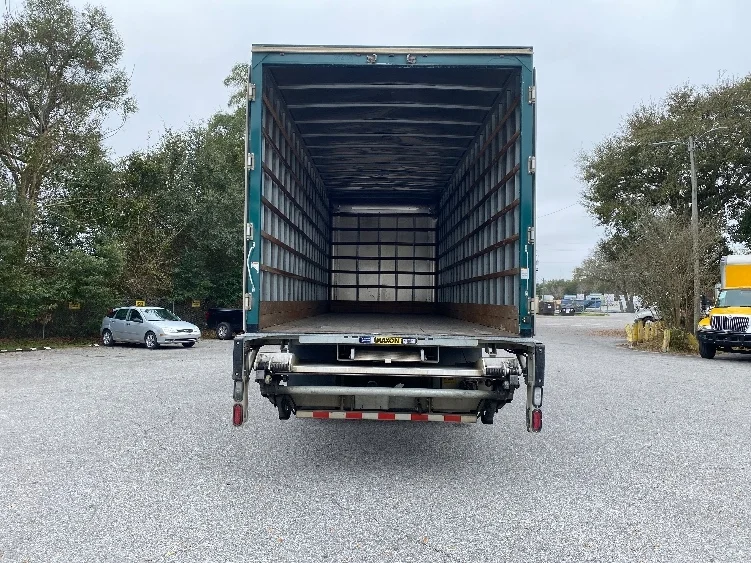 2019 Freightliner M2 106 - image 8