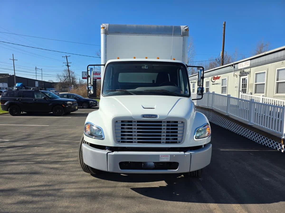 2020 Freightliner M2 106 - image 2