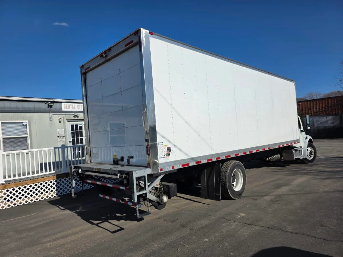 2020 Freightliner M2 106 - image 4