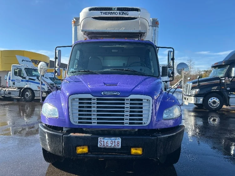 2016 Freightliner M2 106 - image 2