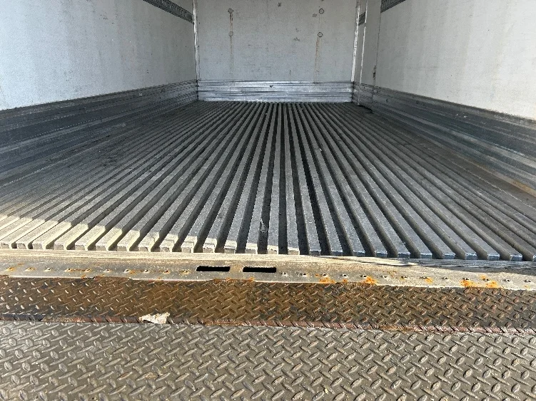 2016 Freightliner M2 106 - image 9