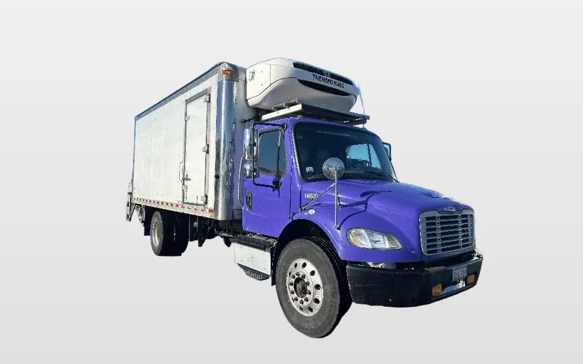2016 Freightliner M2 106 - image 1