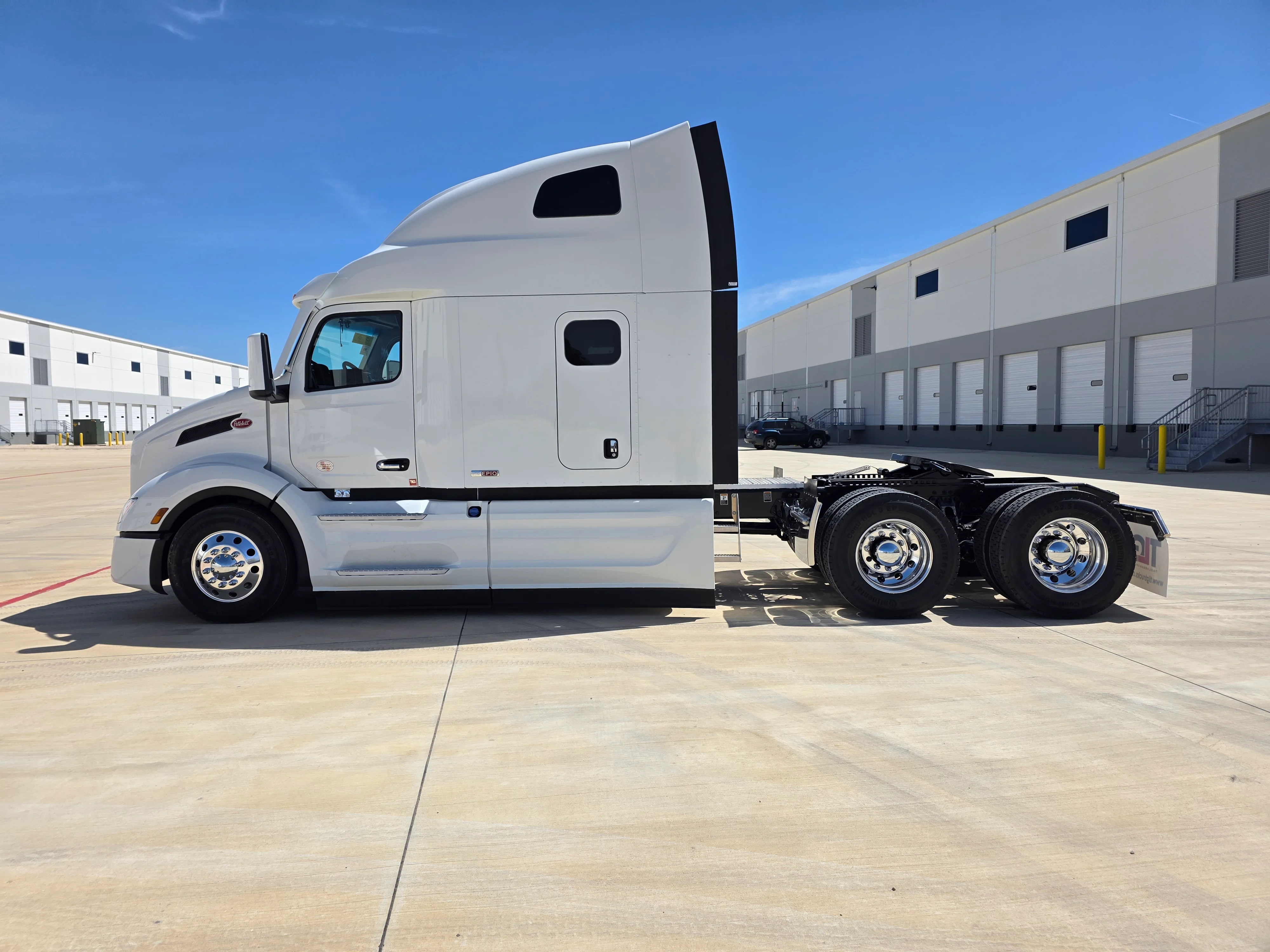 2027 Peterbilt 579 in Dunn, NC — photo 2
