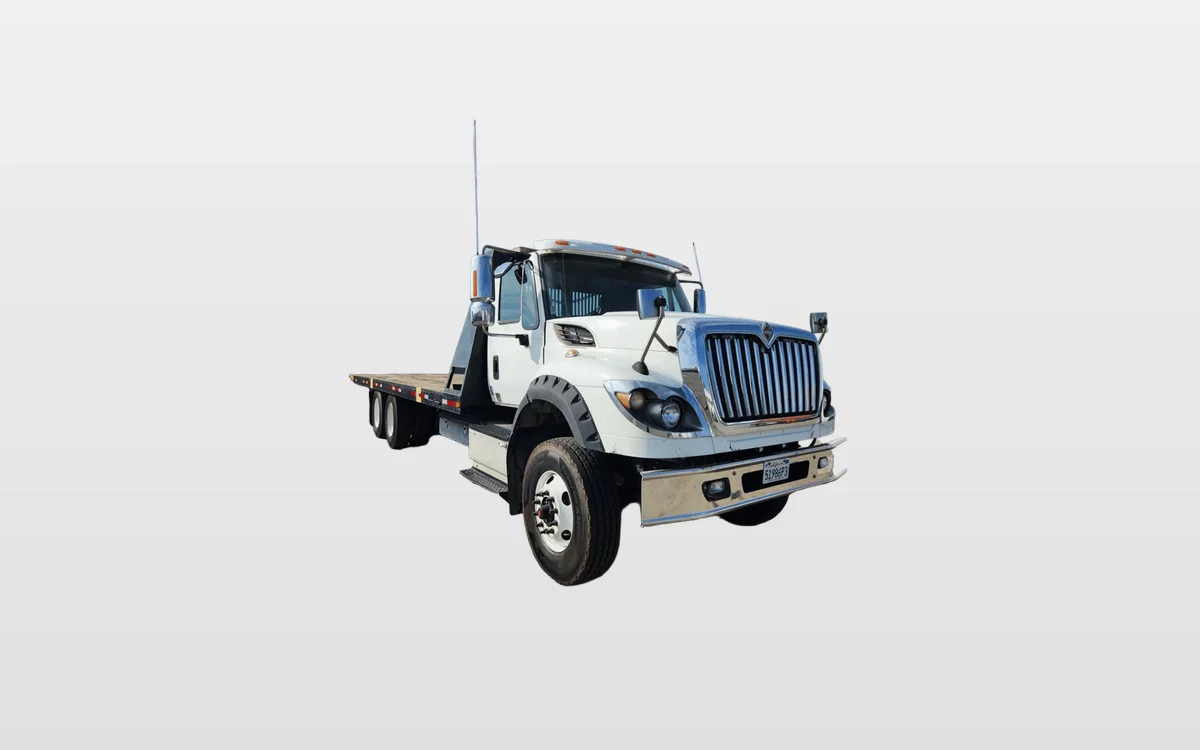 2018 International - image 1