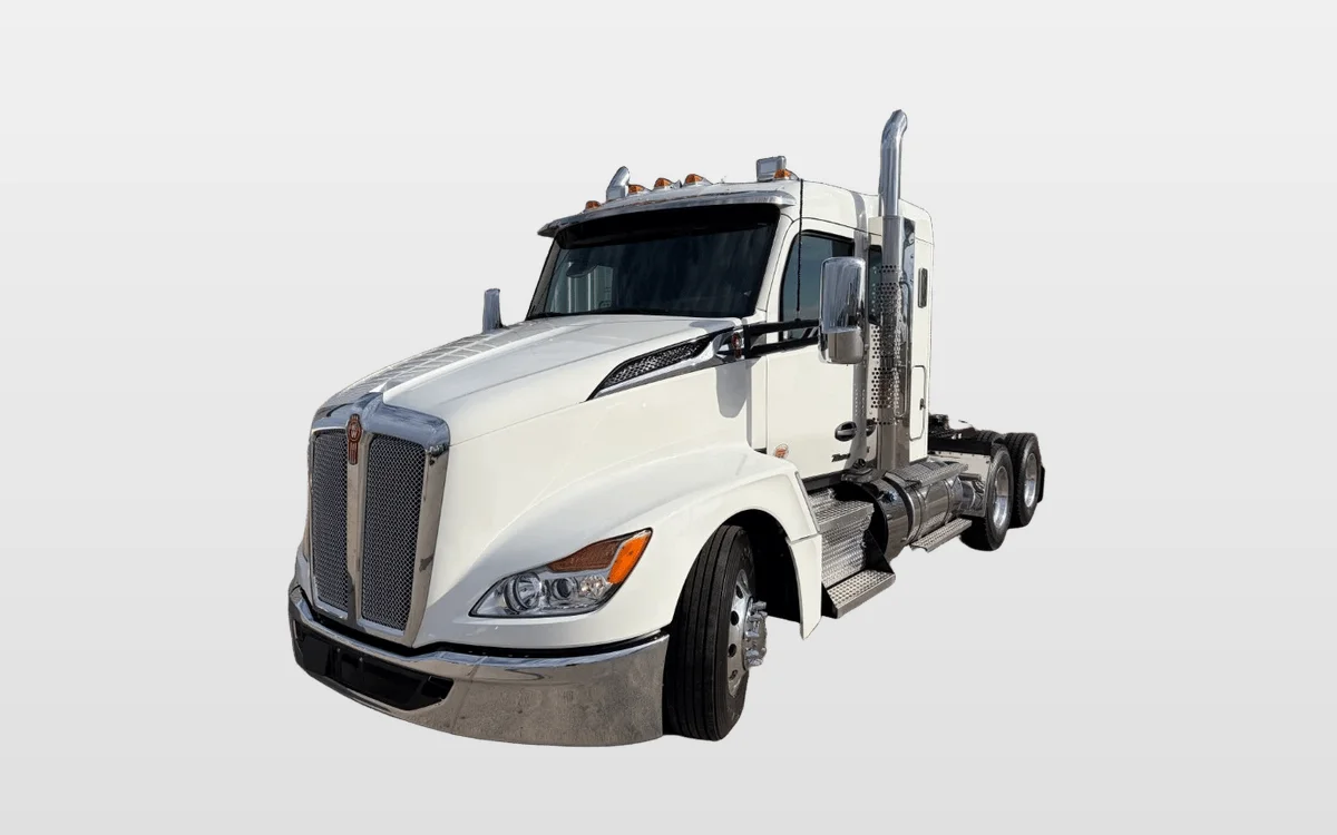 2027 Kenworth T680 - image 1