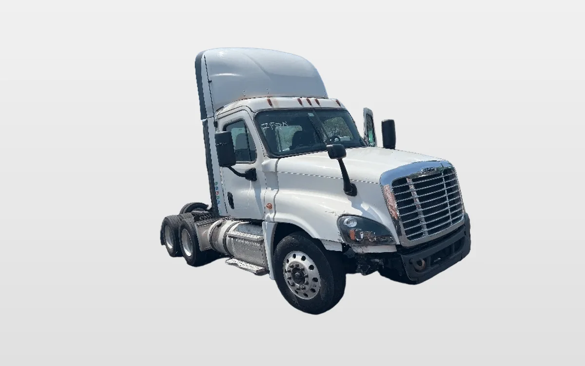 2017 Freightliner - image 1