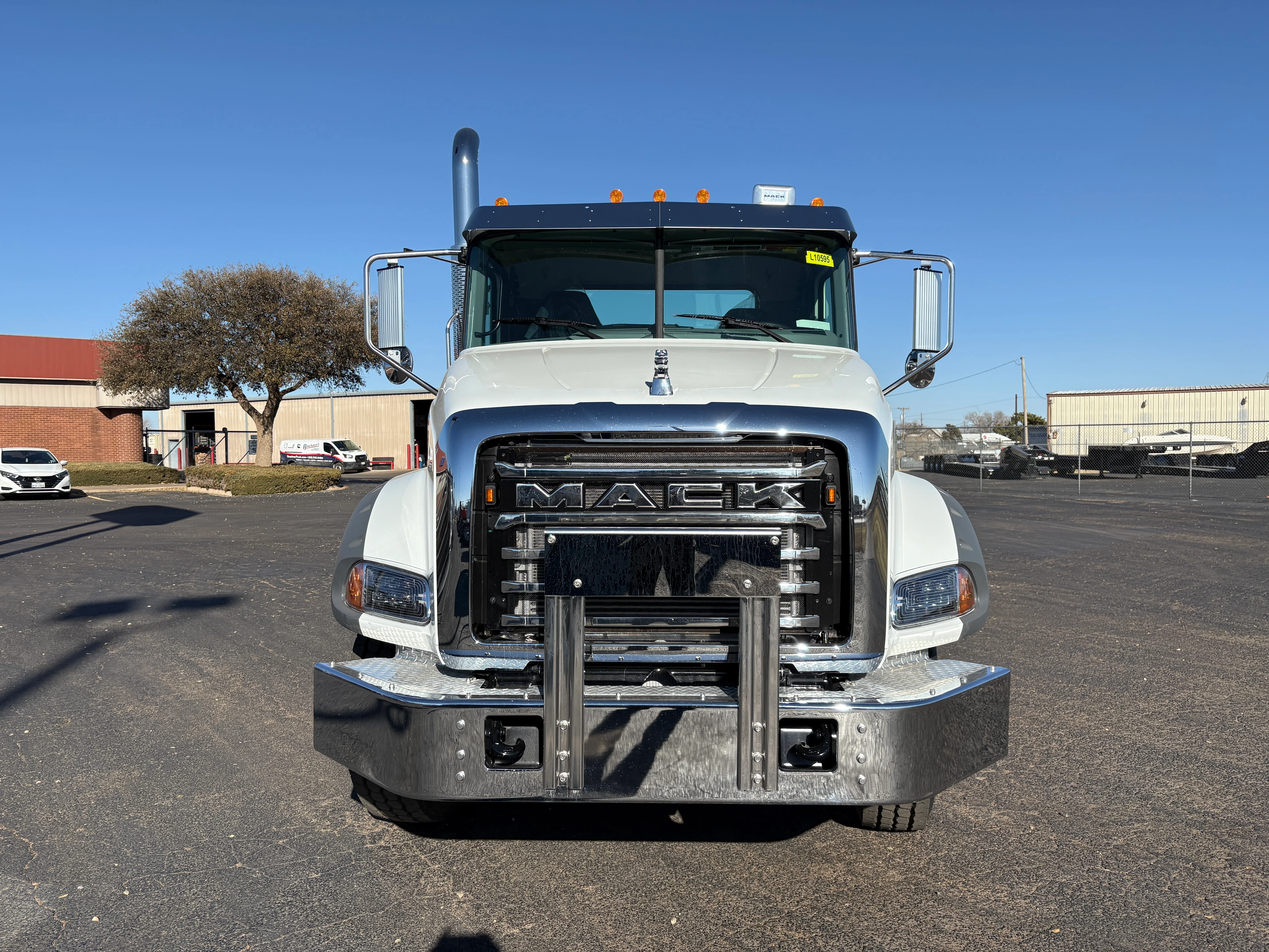 2027 Mack Granite in Lubbock, TX — photo 2