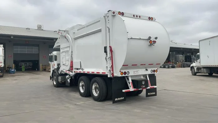 2025 Peterbilt 520 in Houston, TX — photo 8