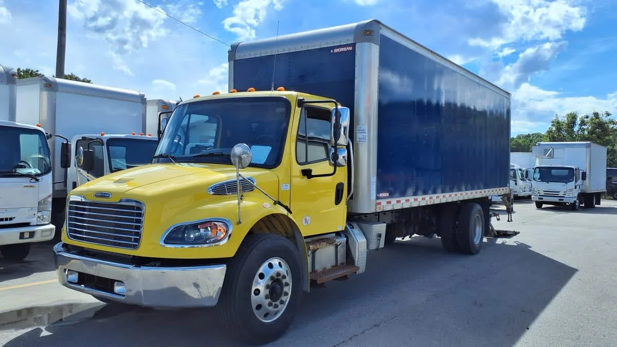 2021 Freightliner M2 106