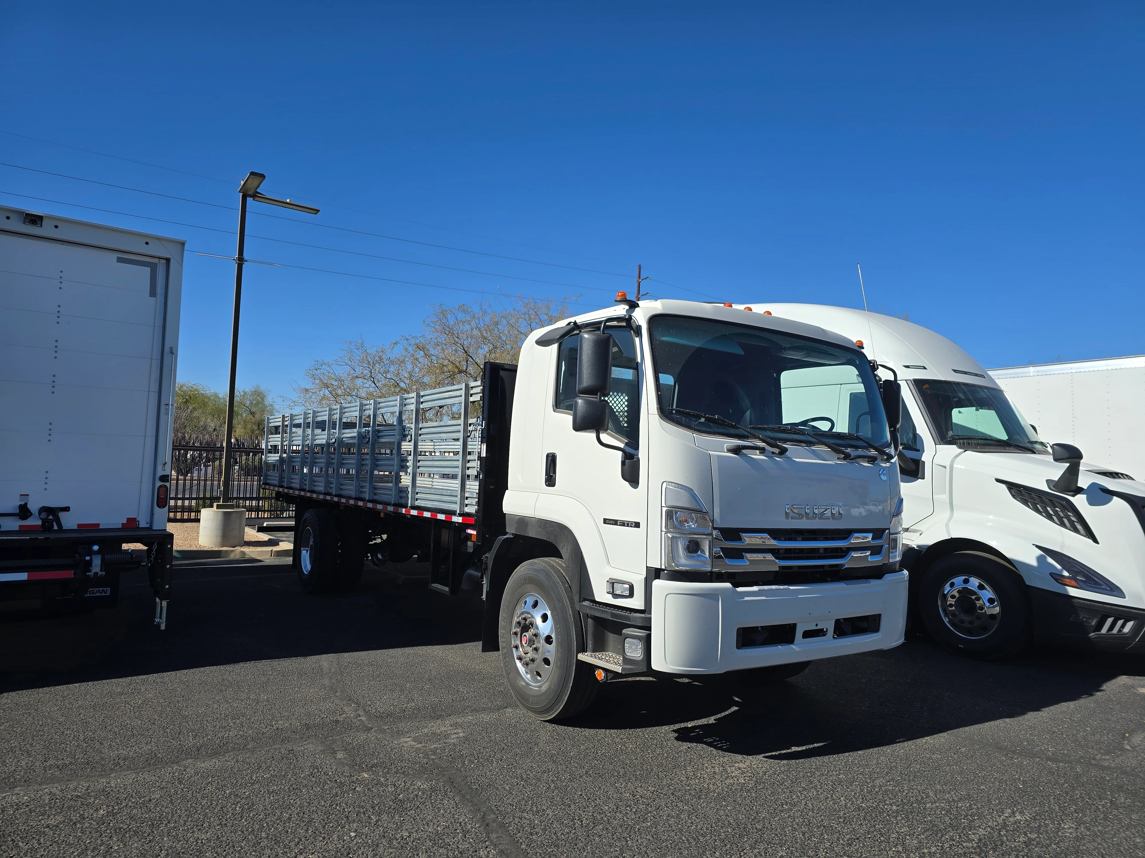 2025 Isuzu FTR in Tucson, AZ — photo 3