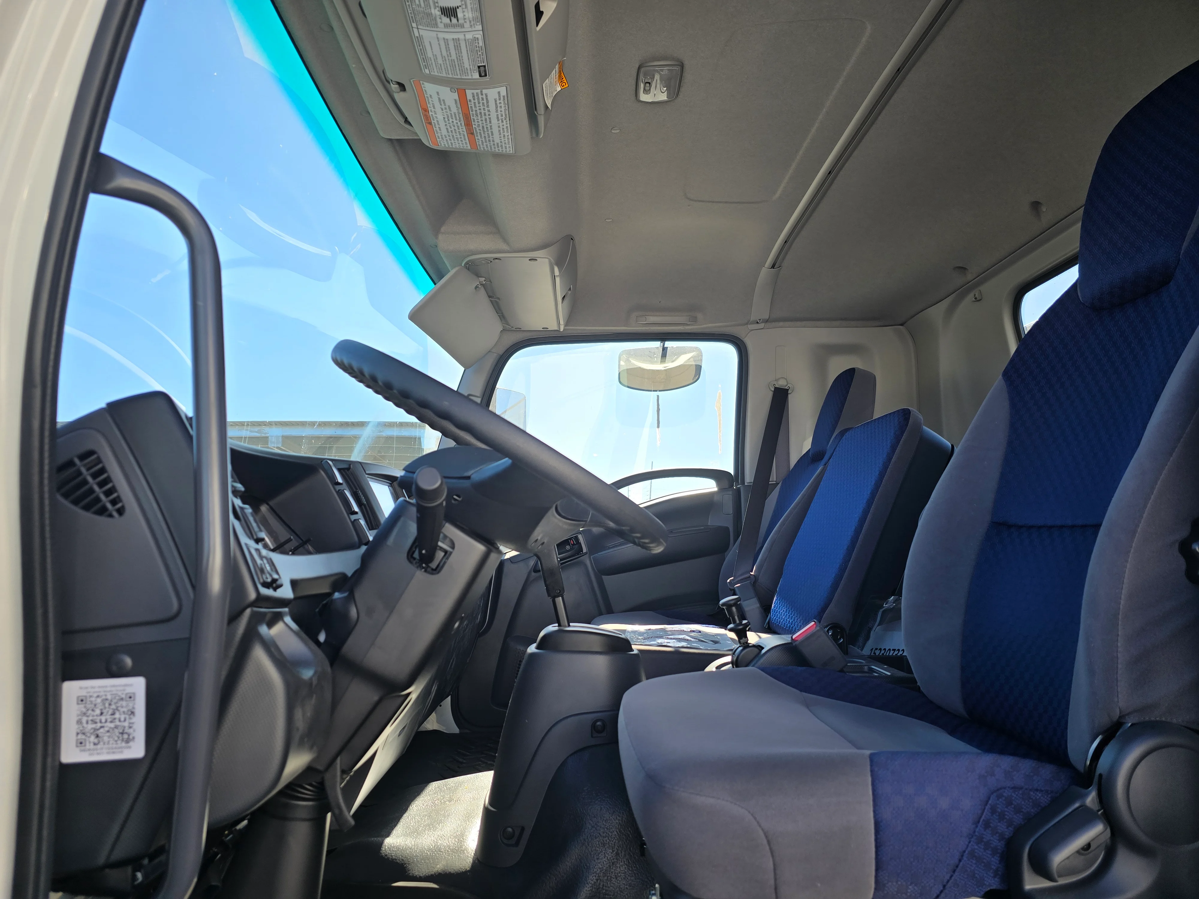 2025 Isuzu FTR in Tucson, AZ — photo 5
