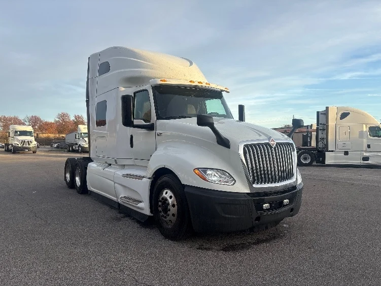 2022 International LT in Avon Lake, OH