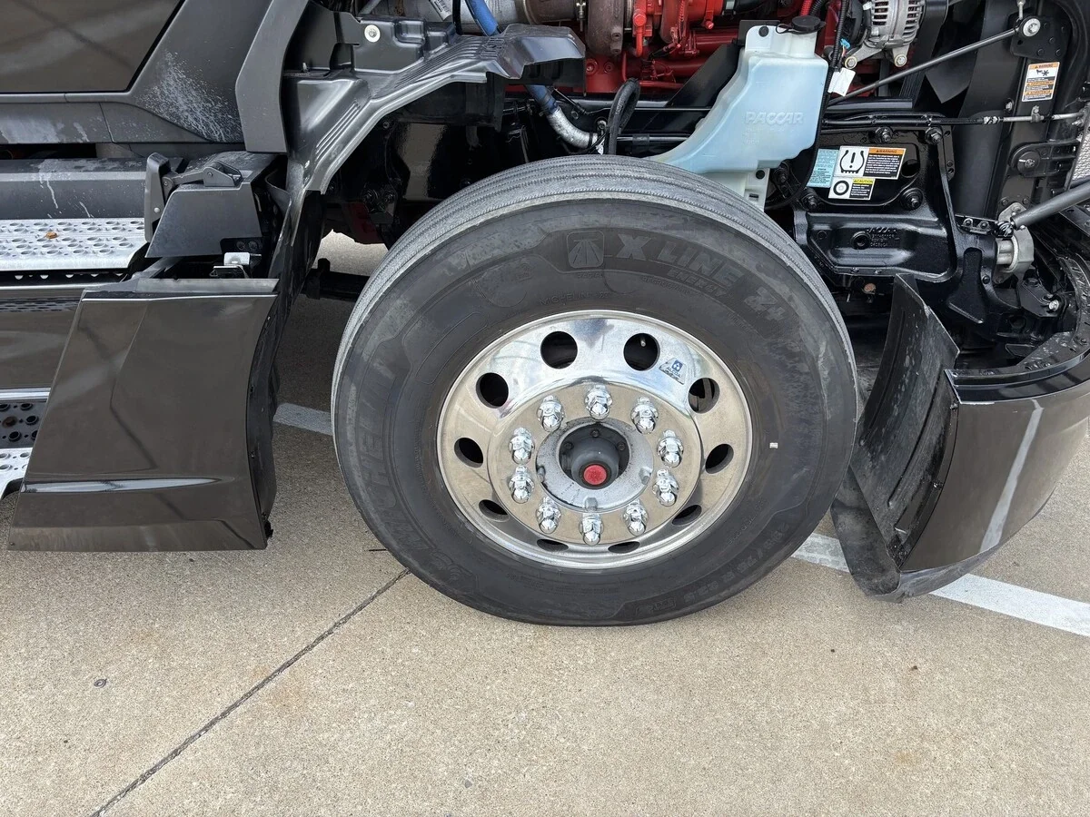 2023 Kenworth T680 — photo 28