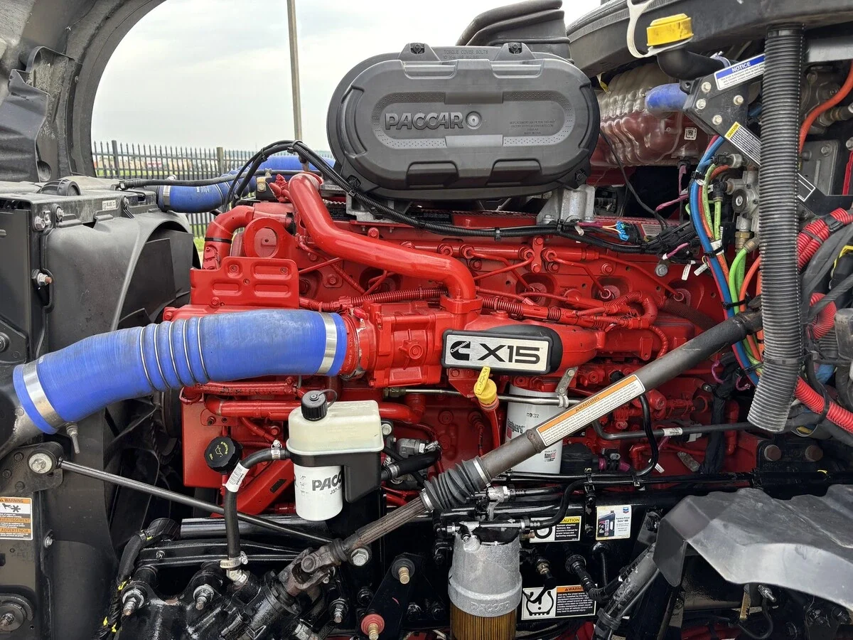 2023 Kenworth T680 — photo 26