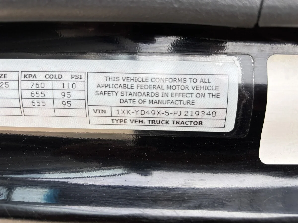 2023 Kenworth T680 — photo 29