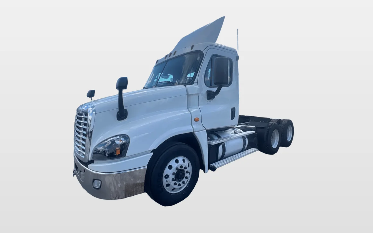 2018 Freightliner - image 1