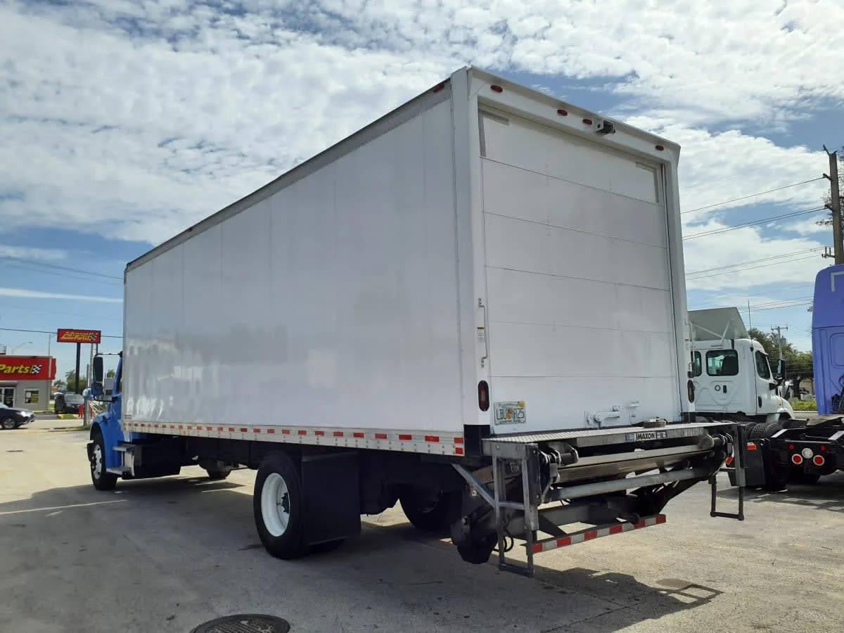 2020 Freightliner M2 106 in Miami, FL — photo 6