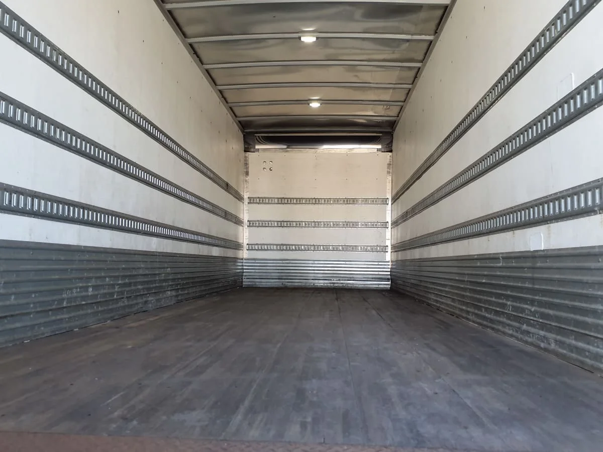 2017 Freightliner M2 106 - image 8