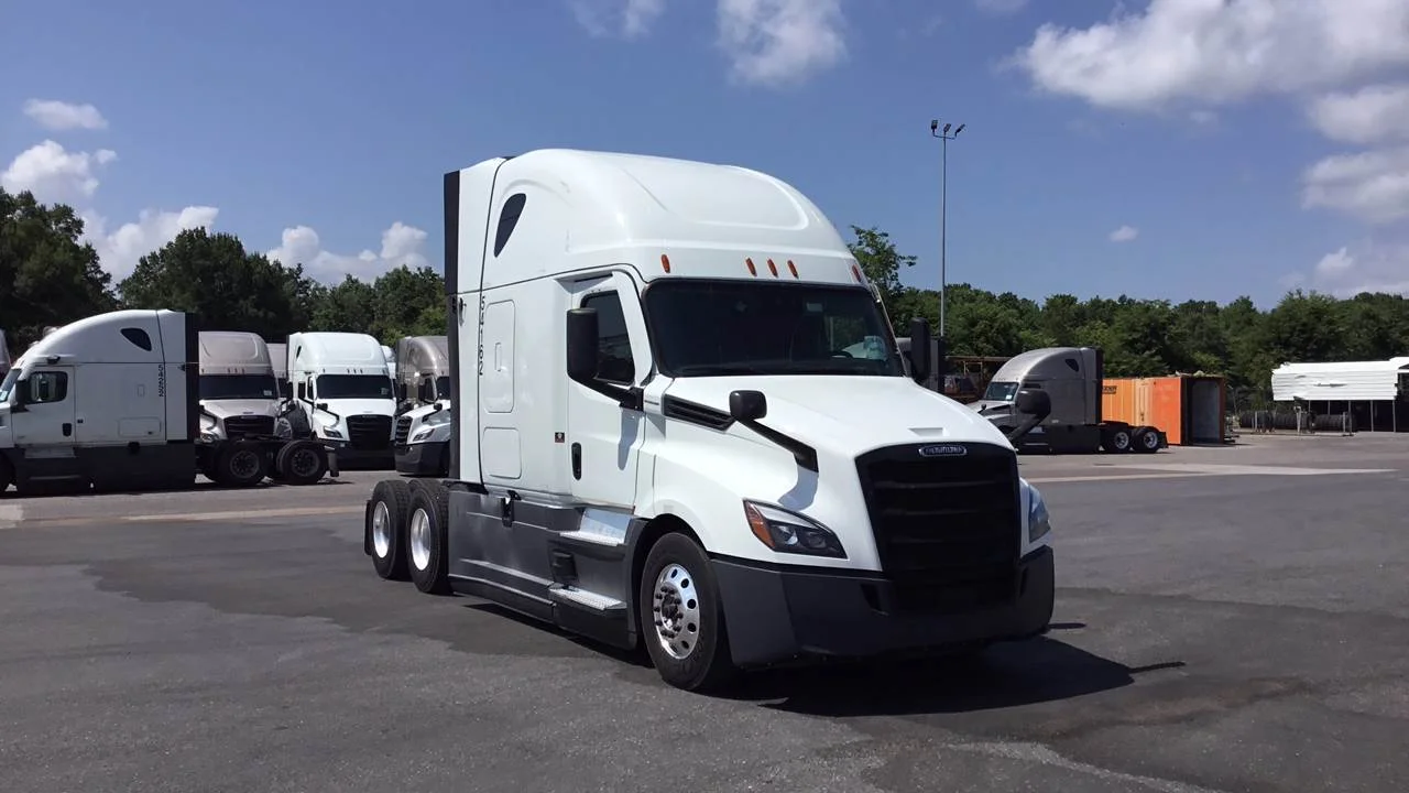 2023 Freightliner Cascadia in West Memphis, AR