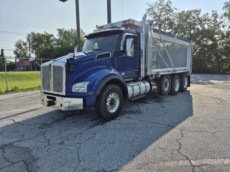 2022 Kenworth T880