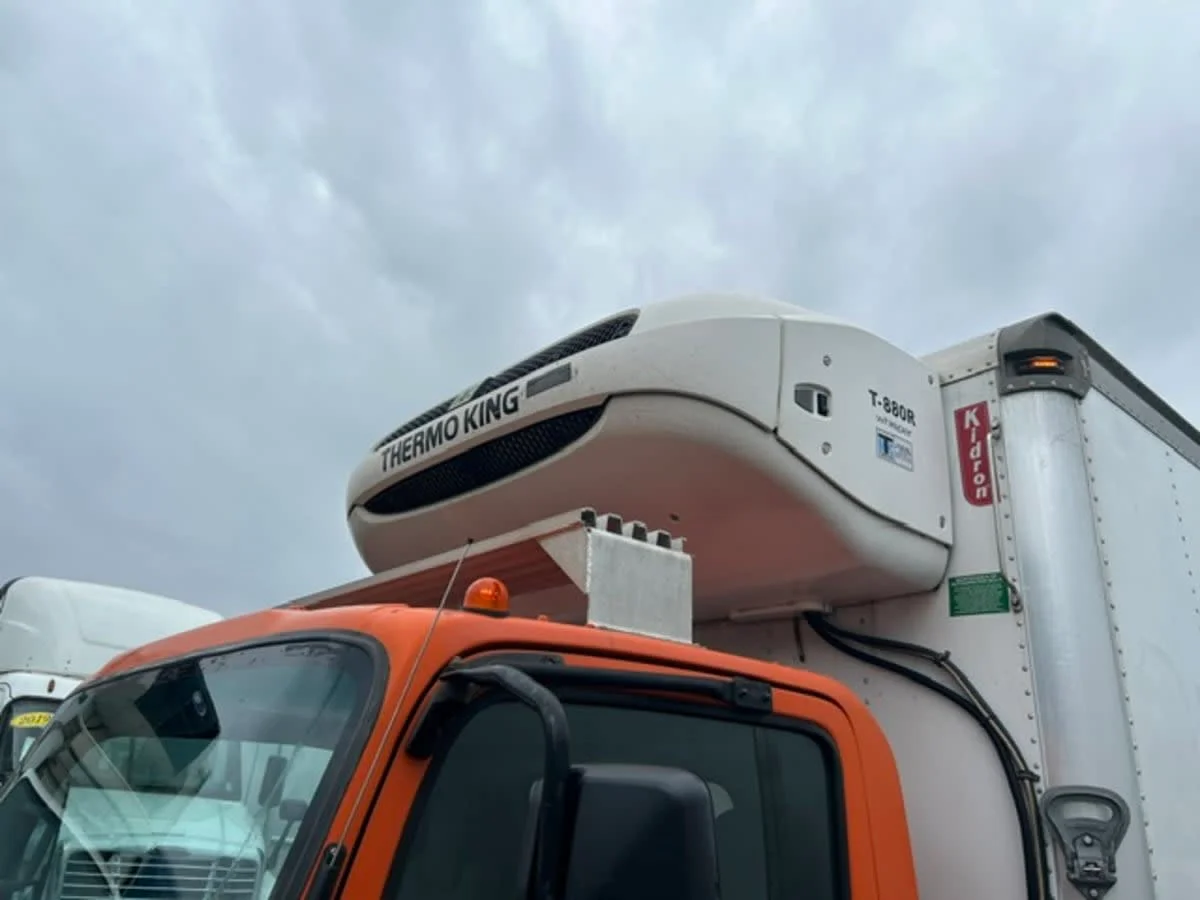 2020 Isuzu NQR in Farmingdale, NY — photo 7