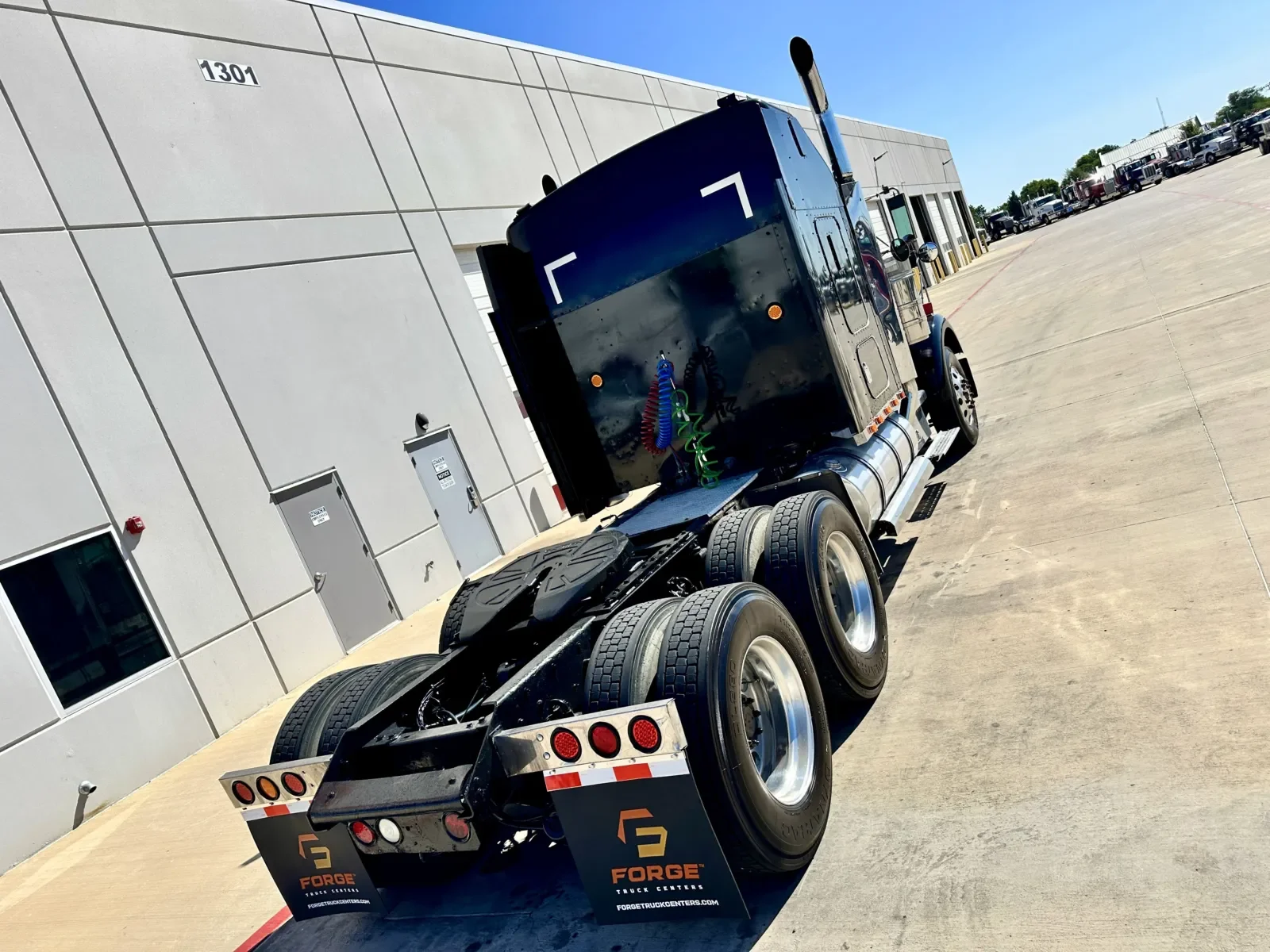 2000 Kenworth W900 in Hutchins, TX — photo 11