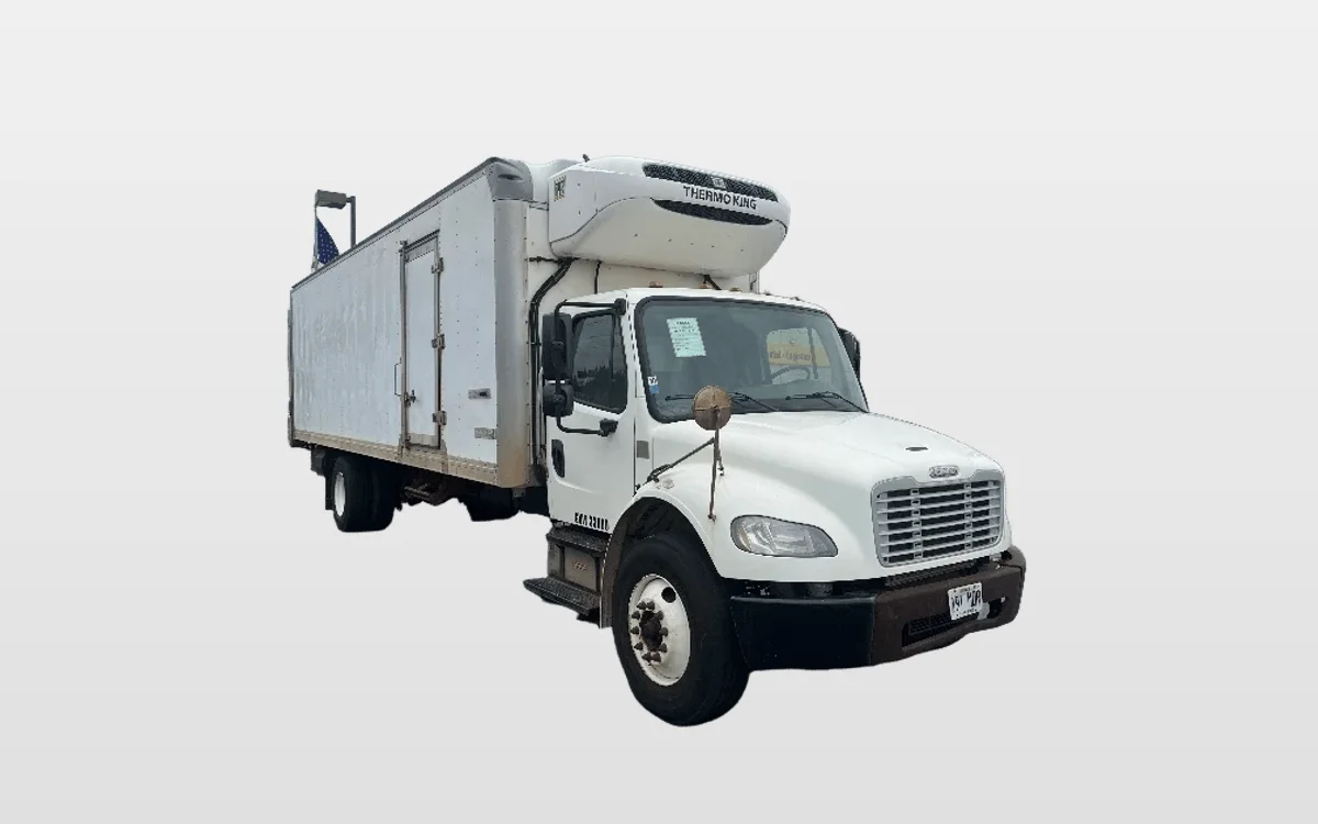 2019 Freightliner M2 106 - image 1