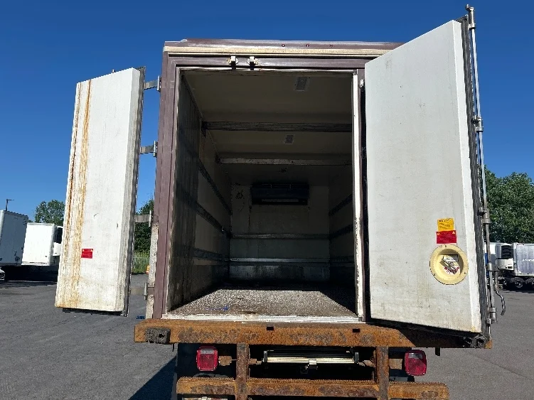 2021 Freightliner eM2 in Rochester, NY — photo 8