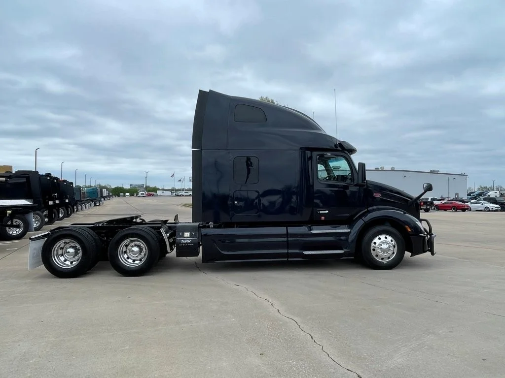 2023 Peterbilt 579 in Springfield, MO — photo 6