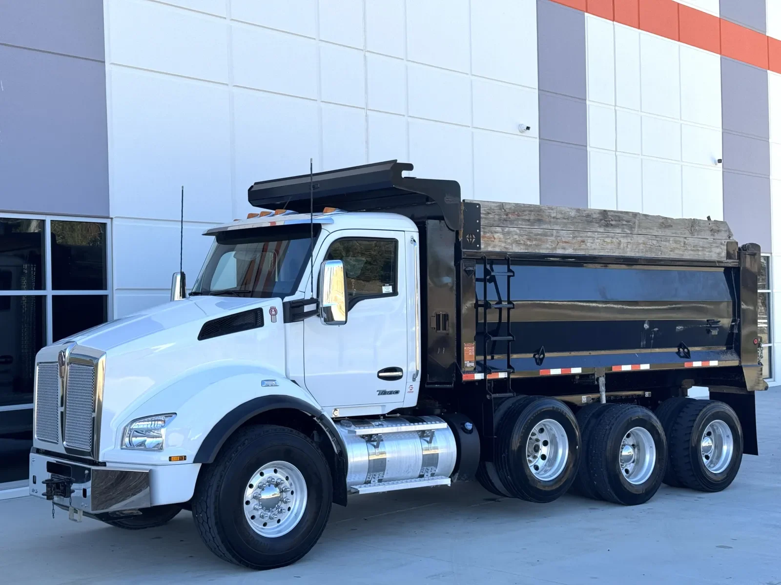 2023 Kenworth T880 in Greer, SC — photo 3