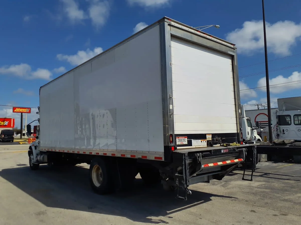 2019 International MV in Miami, FL — photo 6
