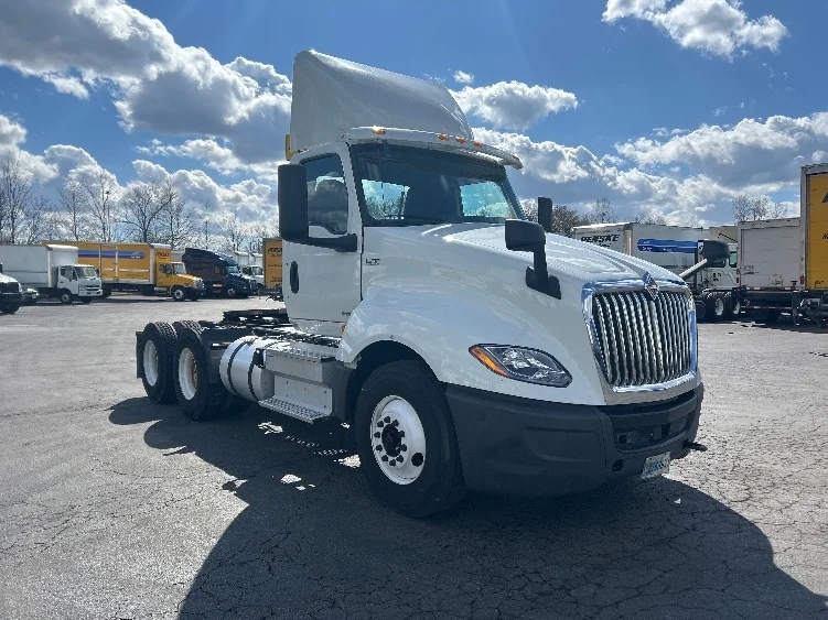 2019 International LT in Obetz, OH