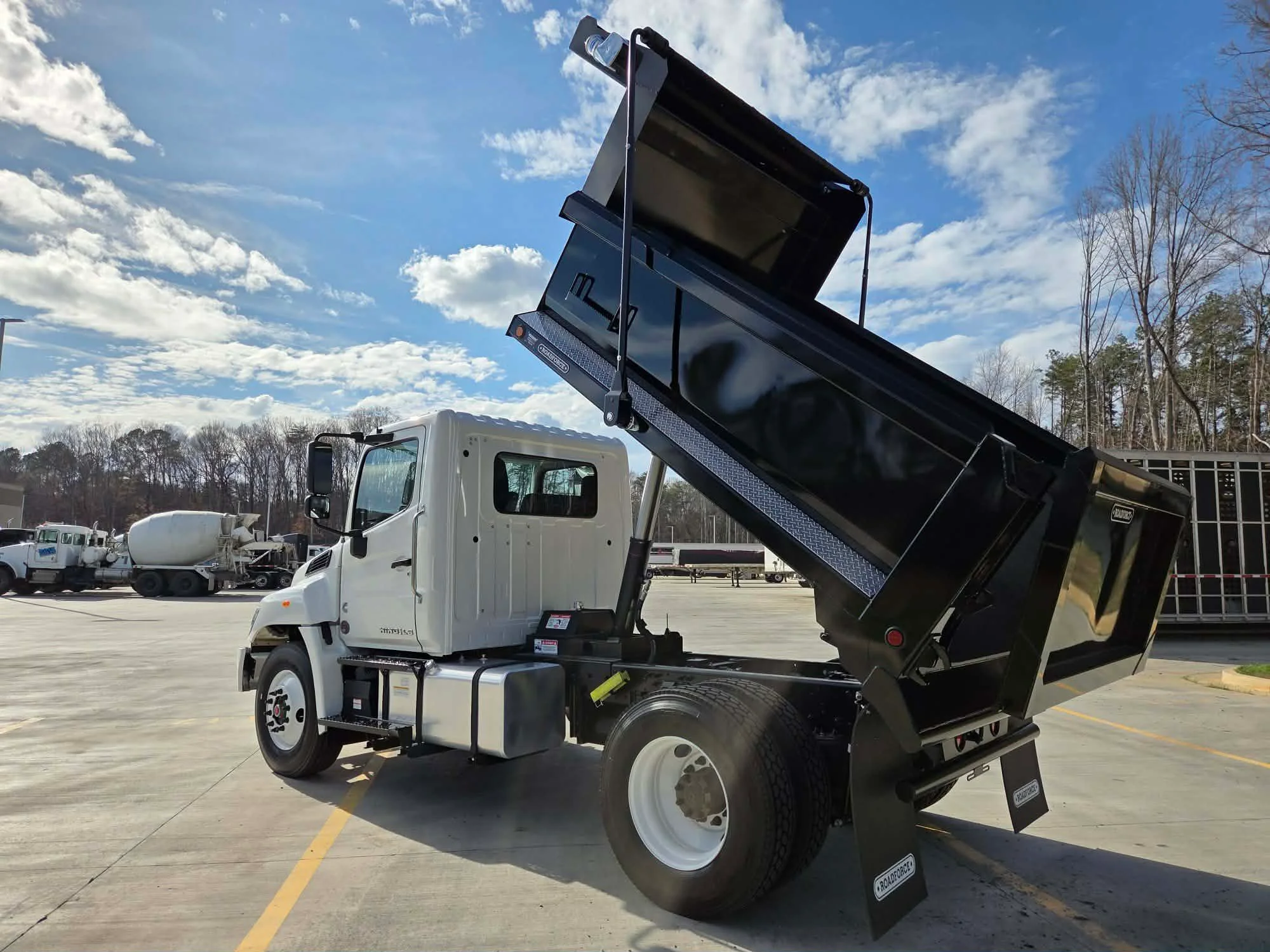 2026 Hino L6 in Knoxville, TN — photo 4