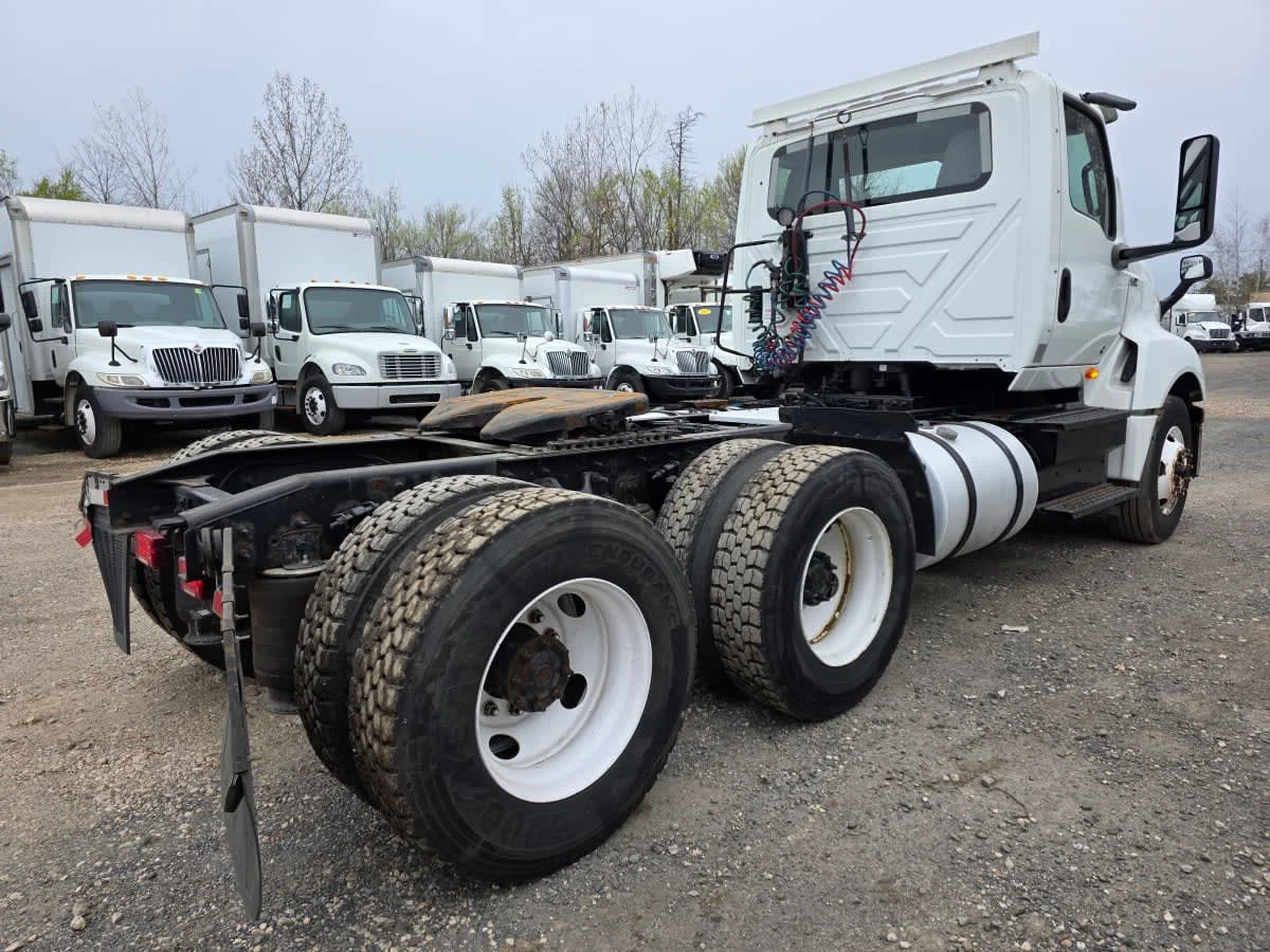 2019 International LT in Bensalem, PA — photo 4
