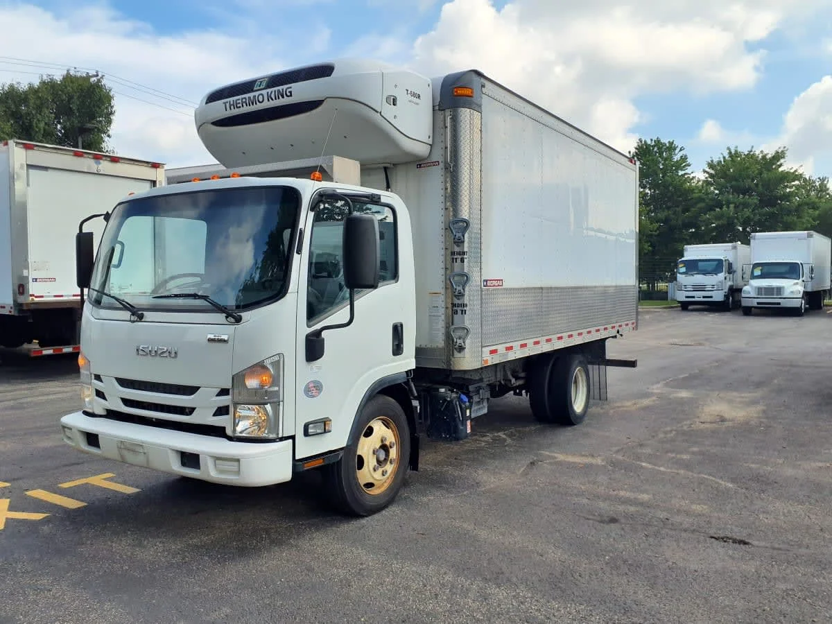 2020 Isuzu NRR in Bolingbrook, IL
