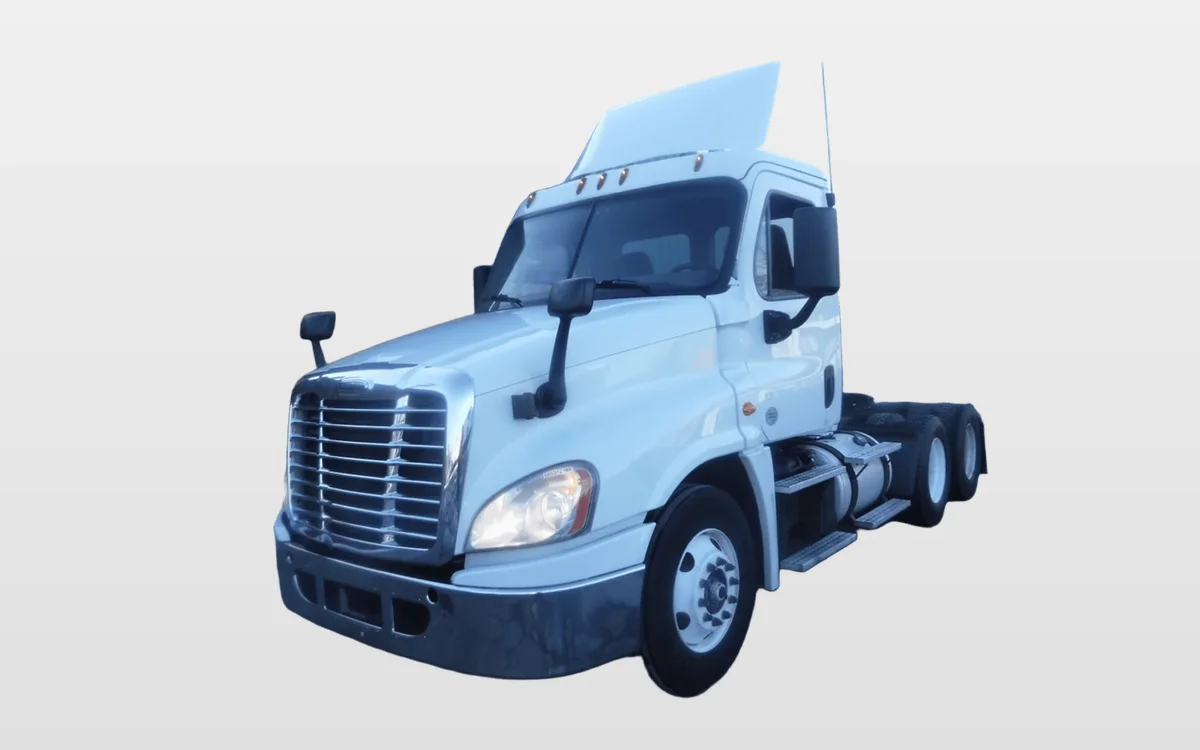 2018 Freightliner Cascadia - image 1