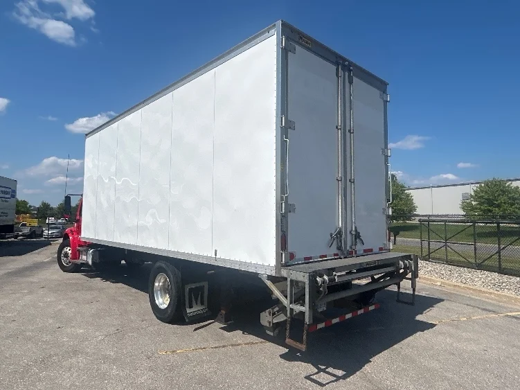 2022 Freightliner eM2 in Clarksville, IN — photo 6