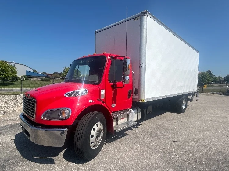 2022 Freightliner eM2 in Clarksville, IN — photo 3