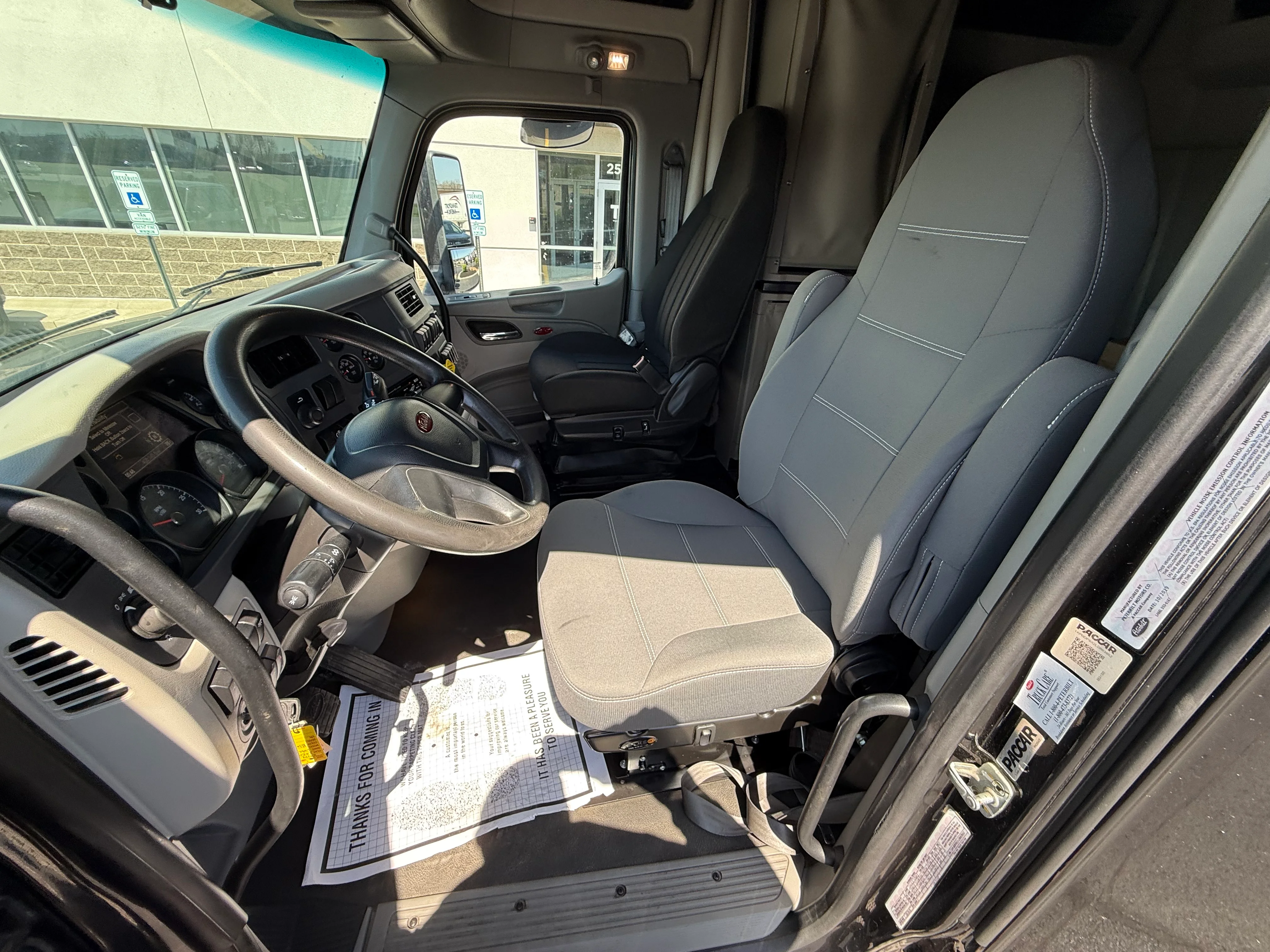 2020 Peterbilt 579 - image 16