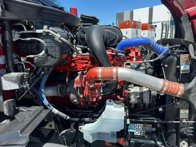 2023 Peterbilt 579 — photo 12