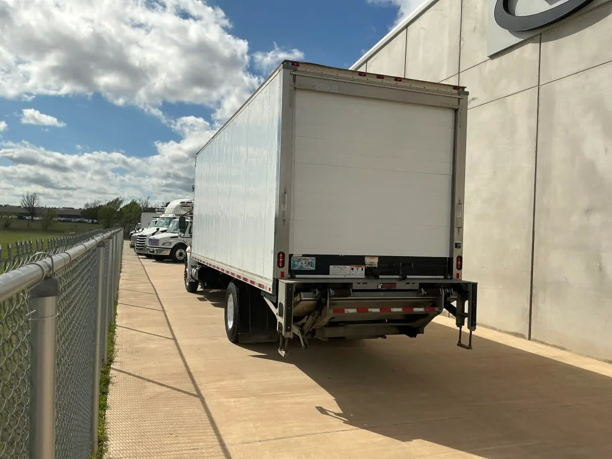 2019 International MV - image 6