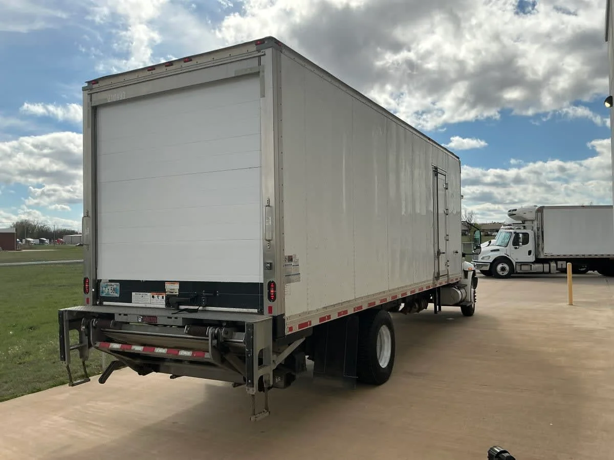 2019 International MV - image 4