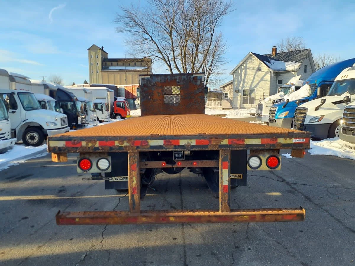 2018 Freightliner M2 106 - image 5