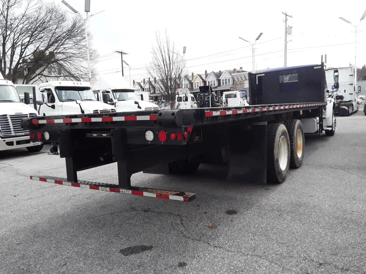 2020 Freightliner M2 106 - image 4