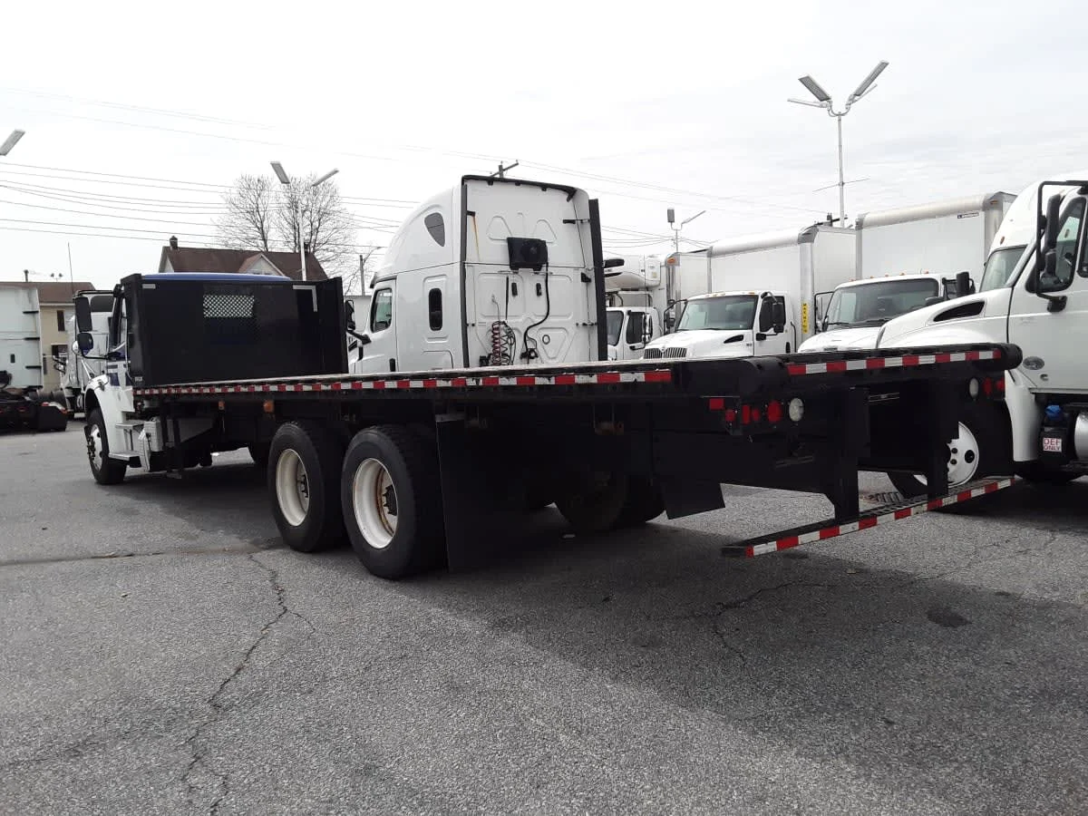 2020 Freightliner M2 106 in Allentown, PA — photo 6
