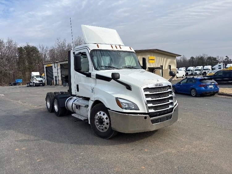 2019 Freightliner Cascadia in Mebane, NC