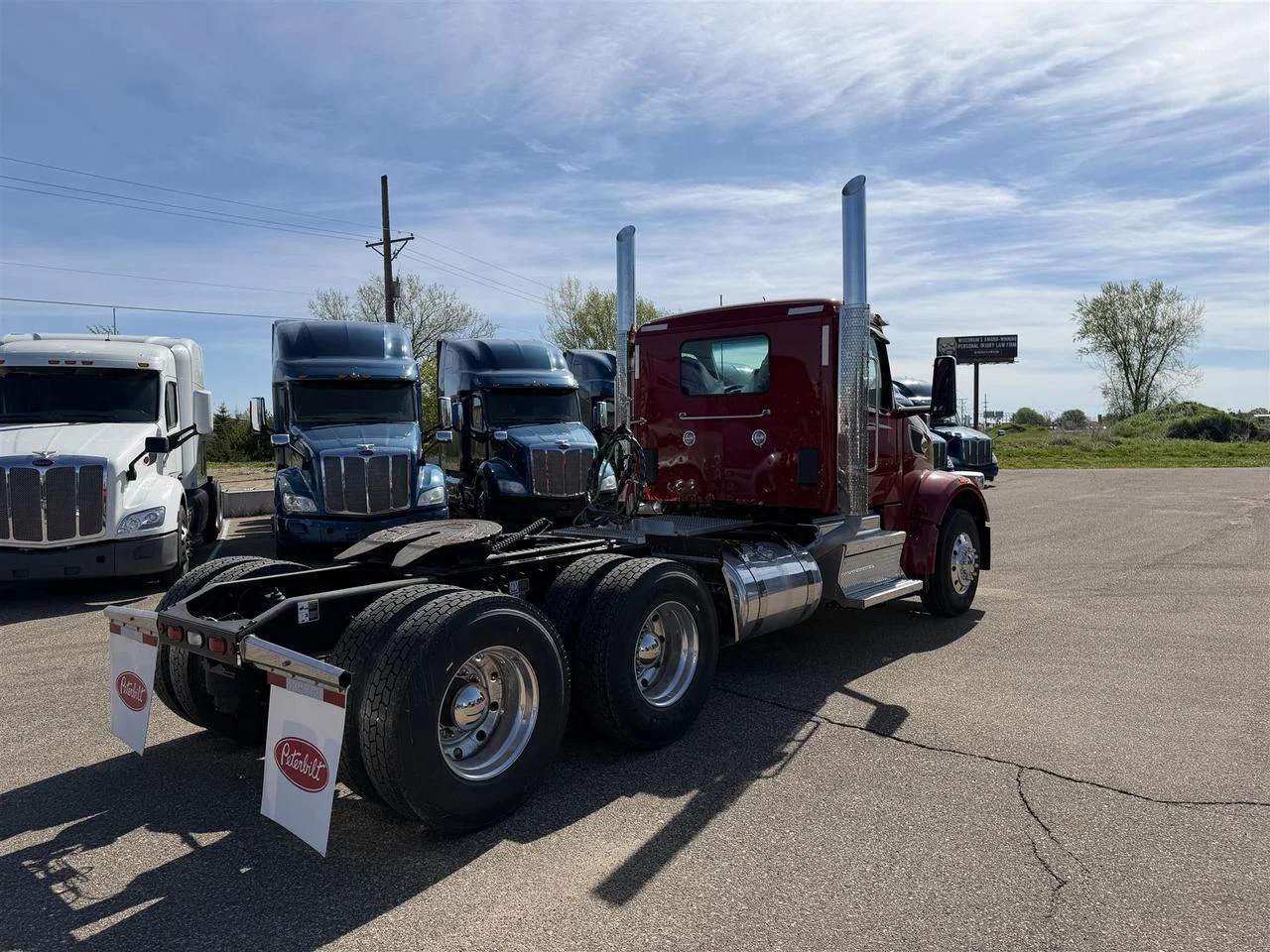 2027 Peterbilt 567 in Eau Claire, WI — photo 3