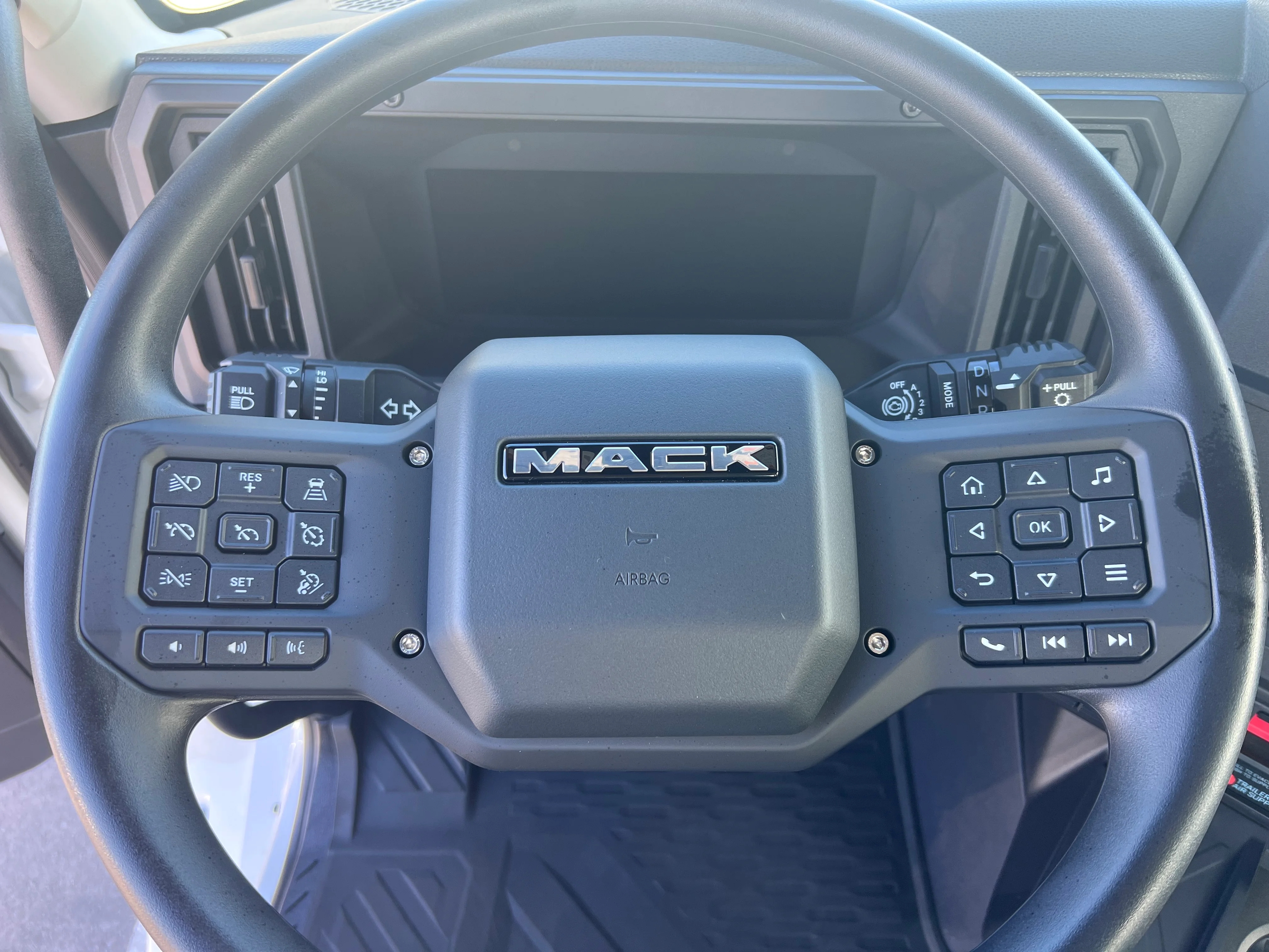 2027 Mack Anthem in Tulsa, OK — photo 12