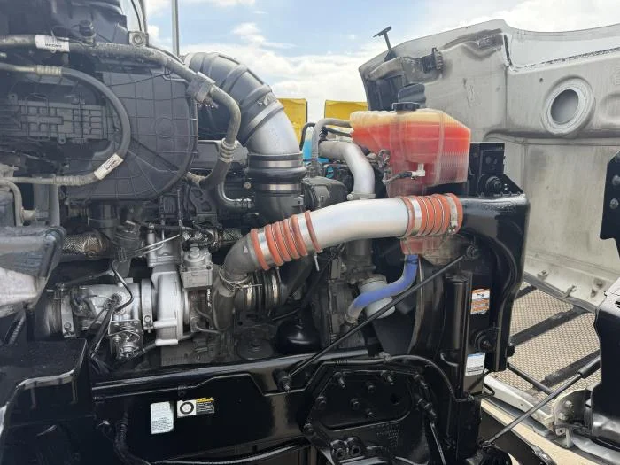 2020 Peterbilt 579 — photo 21