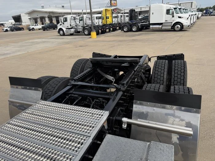 2020 Peterbilt 579 — photo 15